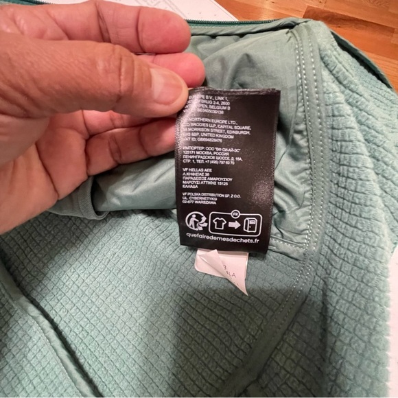 The North Face Men's Winter Warm Pro Vest Size S Slim Fit Color Dark Sage - Picture 14 of 16